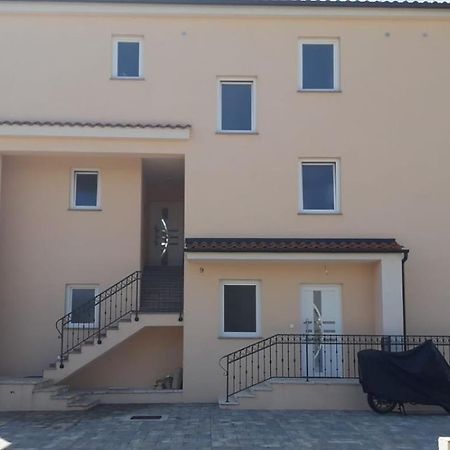Apartments Leondori Krk Town Exterior photo