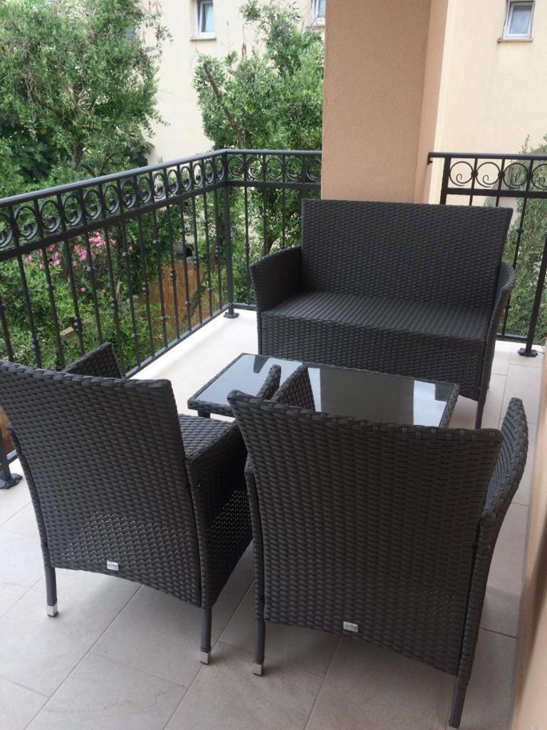 Apartments Leondori Krk Town Exterior photo